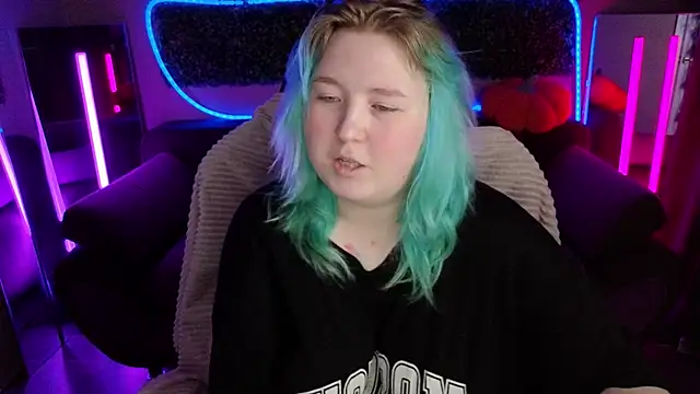 Snapshot of ChimberWol chatting on November 28, 2025, 9:34 am ChimberWol online show from November 28, 2025, 9:34 am