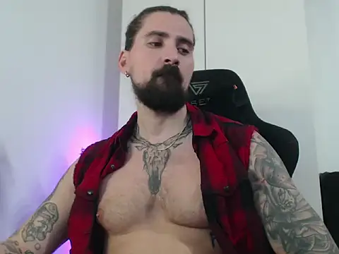 MateoHunk online show from December 15, 2025, 6:45 pm