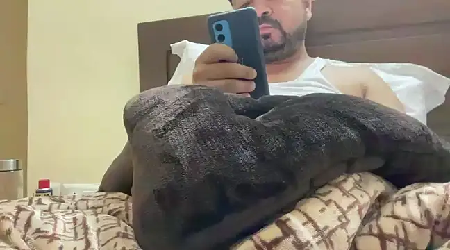 Snapshot of coolboy6566 chatting on February 14, 2025, 9:13 am coolboy6566 online show from February 14, 2025, 9:13 am