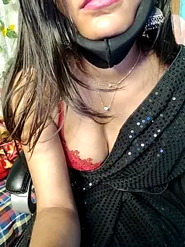 Snapshot of Reena_Singh53 chatting on March 16, 2025, 7:17 pm Reena Singh53 online show from March 16, 2025, 7:17 pm