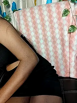 Snapshot of Reena_Singh53 chatting on March 17, 2025, 2:23 pm Reena Singh53 online show from March 17, 2025, 2:23 pm