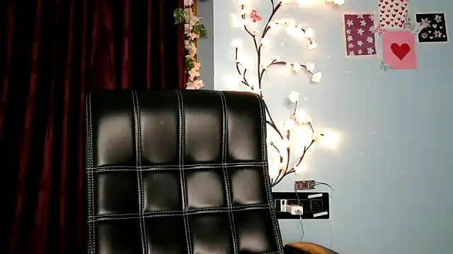 Snapshot of Reena_Singh53 chatting on September 16, 2025, 4:08 pm Reena Singh53 online show from September 16, 2025, 4:08 pm