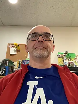 Snapshot of MaxVain chatting on March 10, 2025, 6:12 pm MaxVain online show from March 10, 2025, 6:12 pm