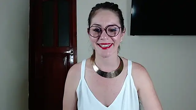 Snapshot of Hanny_24 chatting on January 17, 2025, 9:28 am Hanny 24 online show from January 17, 2025, 9:28 am