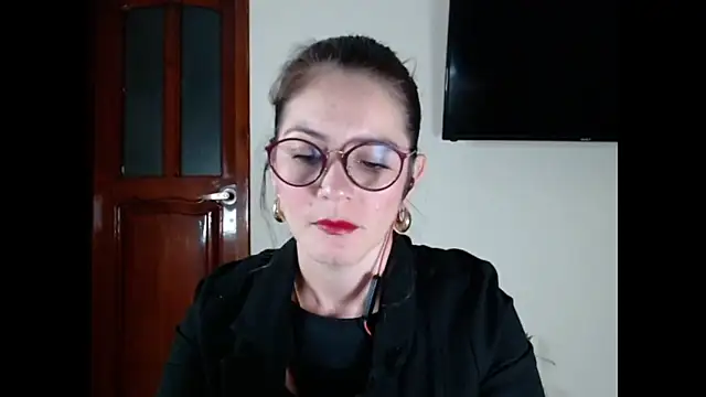 Snapshot of Hanny_24 chatting on January 20, 2025, 9:56 am Hanny 24 online show from January 20, 2025, 9:56 am