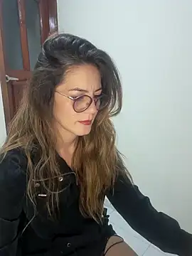 Snapshot of Hanny_24 chatting on February 7, 2025, 10:29 am Hanny 24 online show from February 7, 2025, 10:29 am