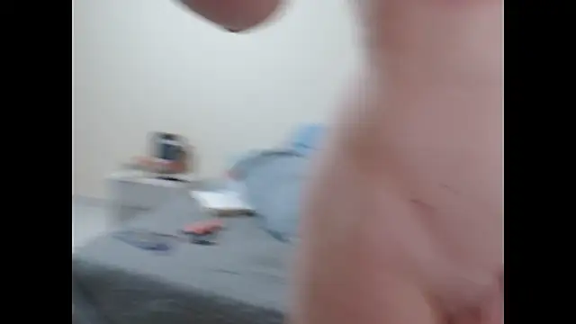 Snapshot of Hanny_24 chatting on February 10, 2025, 9:47 pm Hanny 24 online show from February 10, 2025, 9:47 pm