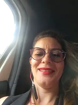 Snapshot of Hanny_24 chatting on February 15, 2025, 8:11 pm Hanny 24 online show from February 15, 2025, 8:11 pm