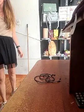 Snapshot of Hanny_24 chatting on February 20, 2025, 3:08 pm Hanny 24 online show from February 20, 2025, 3:08 pm