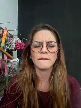 Snapshot of Hanny_24 chatting on February 26, 2025, 8:04 am Hanny 24 online show from February 26, 2025, 8:04 am