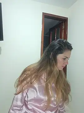 Snapshot of Hanny_24 chatting on February 27, 2025, 8:17 am Hanny 24 online show from February 27, 2025, 8:17 am