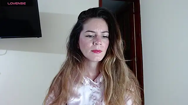 Snapshot of Hanny_24 chatting on March 11, 2025, 6:53 am Hanny 24 online show from March 11, 2025, 6:53 am