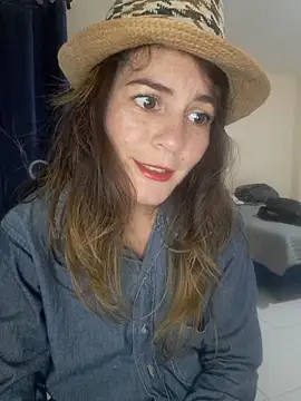 Snapshot of Hanny_24 chatting on September 28, 2025, 2:50 am Hanny 24 online show from September 28, 2025, 2:50 am