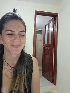 Snapshot of Hanny_24 chatting on November 9, 2025, 3:16 am Hanny 24 online show from November 9, 2025, 3:16 am