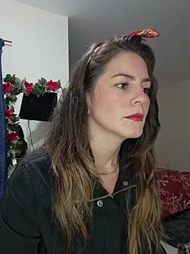 Snapshot of Hanny_24 chatting on December 18, 2025, 11:27 am Hanny 24 online show from December 18, 2025, 11:27 am