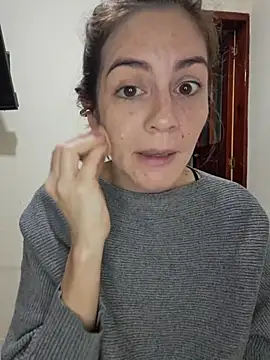 Snapshot of Hanny_24 chatting on January 8, 2026, 11:34 am Hanny 24 online show from January 8, 2026, 11:34 am