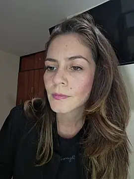 Snapshot of Hanny_24 chatting on February 10, 2026, 8:13 pm Hanny 24 online show from February 10, 2026, 8:13 pm