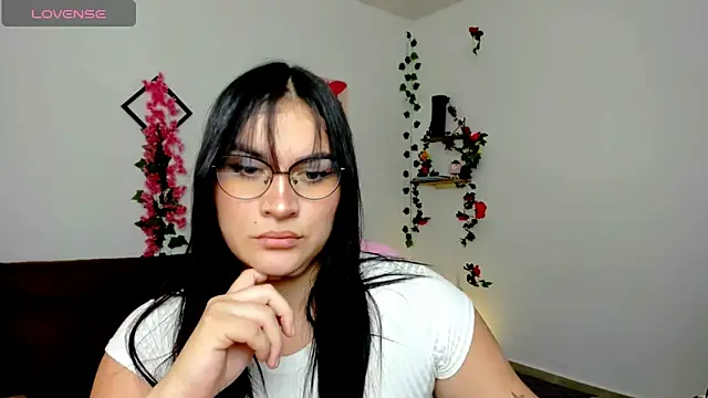 Emic  online show from February 26, 2025, 7:16 pm