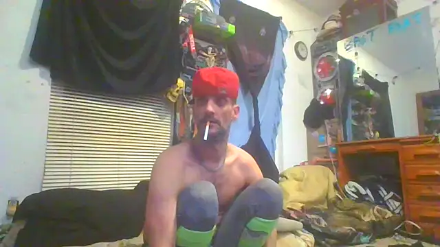 Snapshot of slinginbigD chatting on February 4, 2025, 12:44 pm slinginbigD online show from February 4, 2025, 12:44 pm