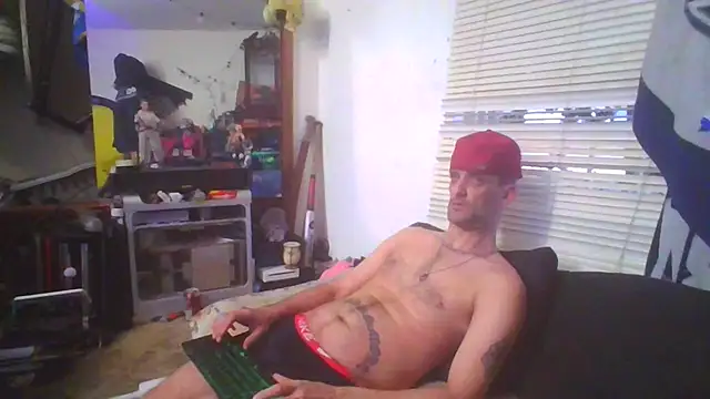 Snapshot of slinginbigD chatting on February 12, 2025, 1:59 pm slinginbigD online show from February 12, 2025, 1:59 pm