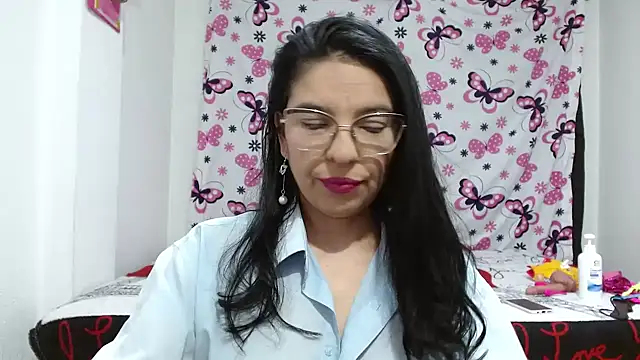 anybellucci43 online show from February 11, 2025, 2:25 am