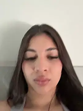 AnitaKariri online show from May 20, 2026, 7:03 am
