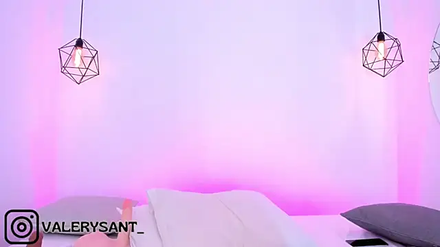 valerysantos  online show from March 11, 2025, 11:01 am