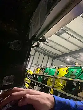 Snapshot of benben190 chatting on February 15, 2025, 2:15 am benben190 online show from February 15, 2025, 2:15 am