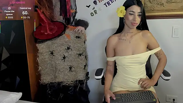 Wendy Marchall online show from October 27, 2025, 7:07 pm