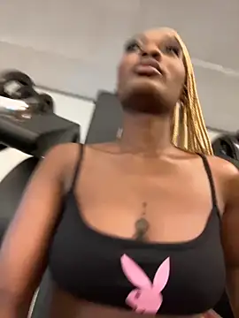 Snapshot of mmbaliii chatting on October 22, 2025, 2:50 pm mmbaliii online show from October 22, 2025, 2:50 pm