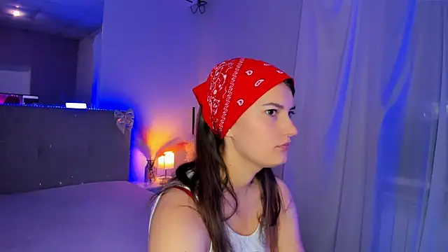 Snapshot of Laura_Leee chatting on June 16, 2026, 4:48 am Laura Leee online show from June 16, 2026, 4:48 am