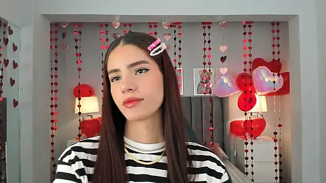 Snapshot of Madie__collins chatting on February 8, 2025, 11:55 am Madie collins online show from February 8, 2025, 11:55 am