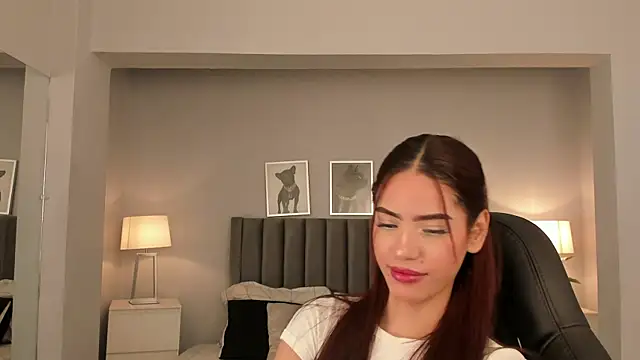 Snapshot of Madie__collins chatting on March 12, 2025, 11:09 am Madie collins online show from March 12, 2025, 11:09 am