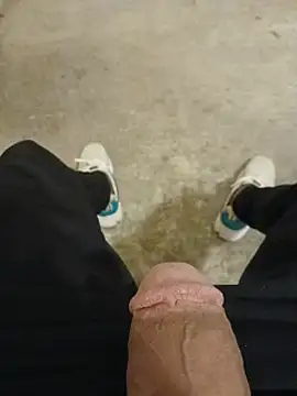 casper0303 online show from September 19, 2025, 9:26 pm