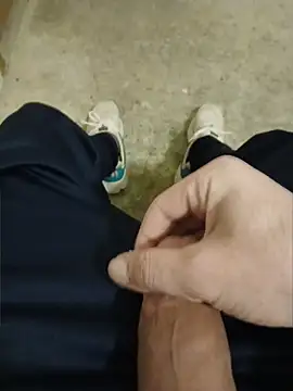 casper0303 online show from April 5, 2026, 10:23 am