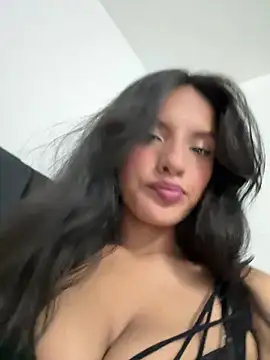 Snapshot of Dulceeany chatting on January 8, 2025, 10:58 pm Dulceeany online show from January 8, 2025, 10:58 pm