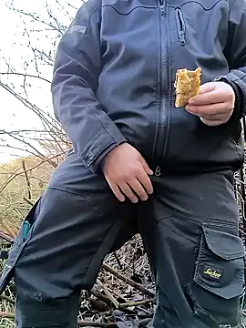 Snapshot of OdinWolf1990 chatting on February 6, 2025, 11:10 am OdinWolf1990 online show from February 6, 2025, 11:10 am