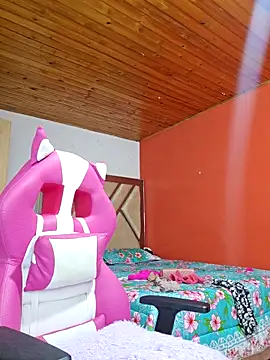 Snapshot of Shermie24 chatting on October 25, 2025, 3:14 am Shermie24 online show from October 25, 2025, 3:14 am