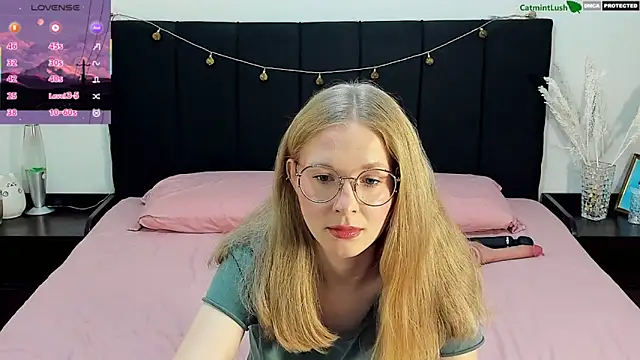 CatmintLush online show from June 14, 2026, 11:29 pm