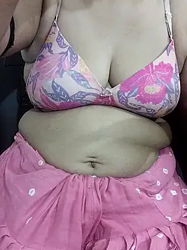 Snapshot of Urmila_bhabhii chatting on May 10, 2026, 2:44 pm Urmila bhabhii online show from May 10, 2026, 2:44 pm