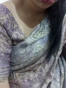 Snapshot of Urmila_bhabhii chatting on May 11, 2026, 3:45 am Urmila bhabhii online show from May 11, 2026, 3:45 am