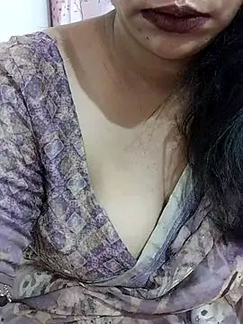 Snapshot of Urmila_bhabhii chatting on May 14, 2026, 3:13 am Urmila bhabhii online show from May 14, 2026, 3:13 am