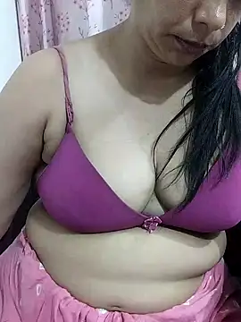 Snapshot of Urmila_bhabhii chatting on June 7, 2026, 5:38 pm Urmila bhabhii online show from June 7, 2026, 5:38 pm