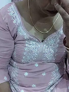 Snapshot of Urmila_bhabhii chatting on June 14, 2026, 5:09 am Urmila bhabhii online show from June 14, 2026, 5:09 am