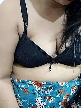 Snapshot of Urmila_bhabhii chatting on June 15, 2026, 3:47 pm Urmila bhabhii online show from June 15, 2026, 3:47 pm
