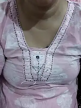 Snapshot of Urmila_bhabhii chatting on June 25, 2026, 3:39 am Urmila bhabhii online show from June 25, 2026, 3:39 am