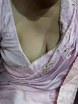 Snapshot of Urmila_bhabhii chatting on June 29, 2026, 3:01 pm Urmila bhabhii online show from June 29, 2026, 3:01 pm