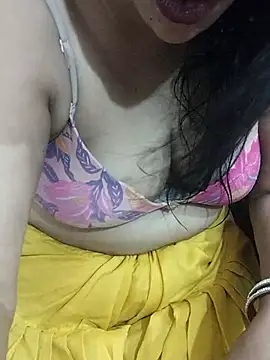 Snapshot of Urmila_bhabhii chatting on July 5, 2026, 4:30 am Urmila bhabhii online show from July 5, 2026, 4:30 am