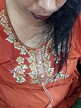 Snapshot of Urmila_bhabhii chatting on August 2, 2026, 3:16 am Urmila bhabhii online show from August 2, 2026, 3:16 am