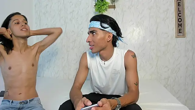 Snapshot of jony_honey chatting on June 13, 2026, 11:30 am jony honey online show from June 13, 2026, 11:30 am